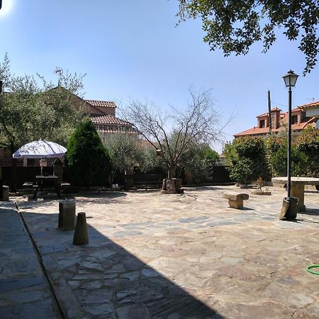Casa Rural Pena Falcon Torrejón el Rubio エクステリア 写真