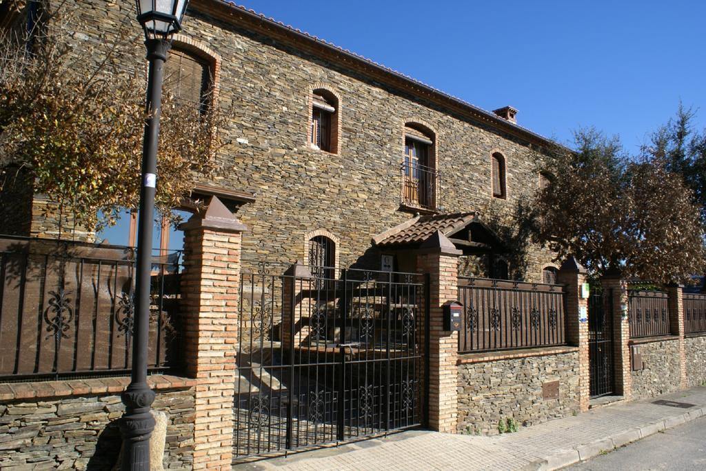 Casa Rural Pena Falcon Torrejón el Rubio エクステリア 写真