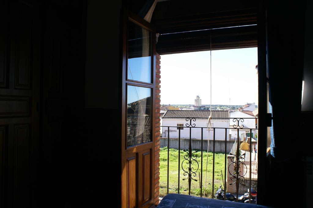 Casa Rural Pena Falcon Torrejón el Rubio エクステリア 写真
