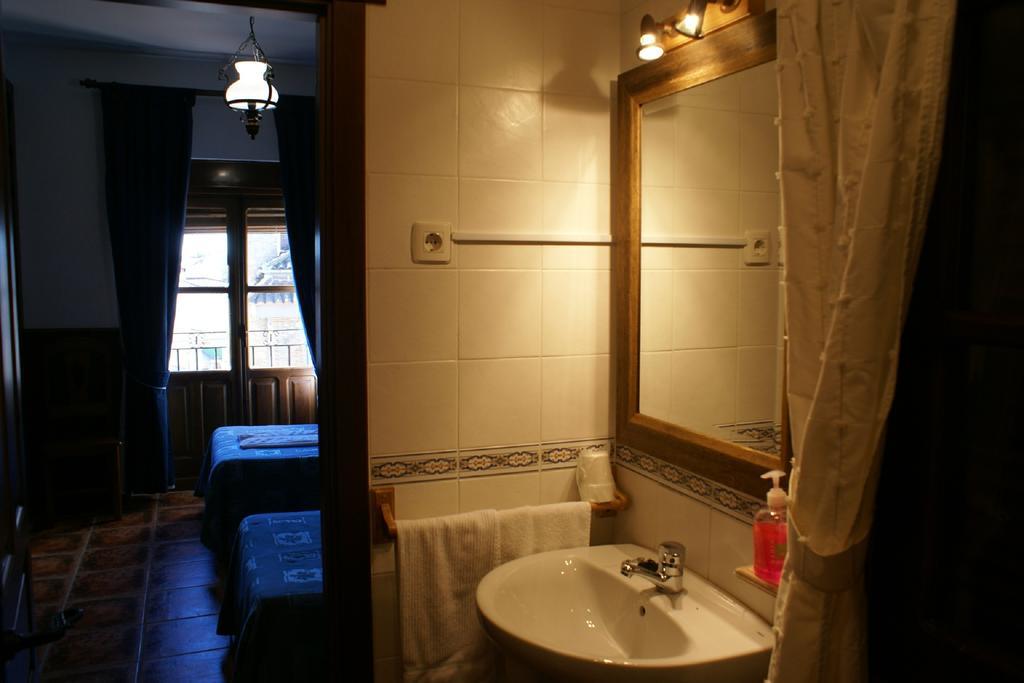 Casa Rural Pena Falcon Torrejón el Rubio エクステリア 写真