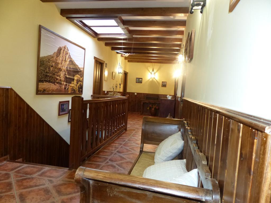 Casa Rural Pena Falcon Torrejón el Rubio エクステリア 写真