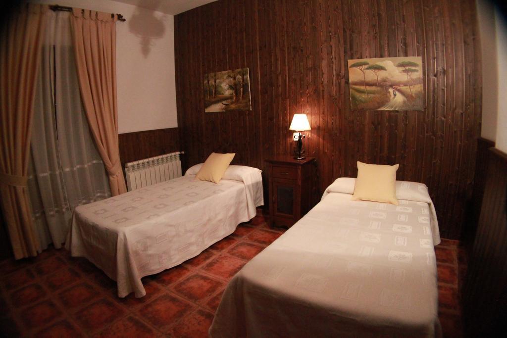 Casa Rural Pena Falcon Torrejón el Rubio エクステリア 写真