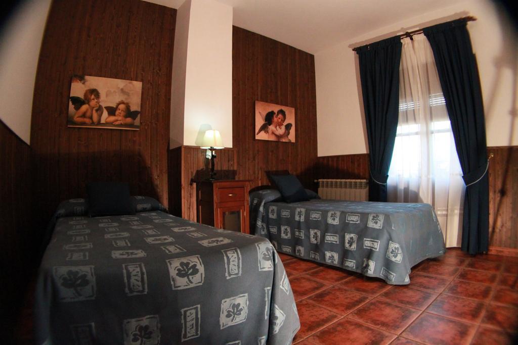 Casa Rural Pena Falcon Torrejón el Rubio エクステリア 写真