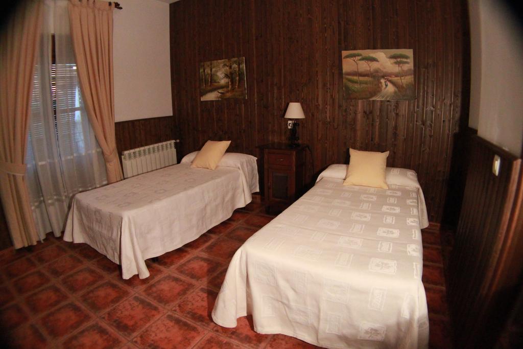 Casa Rural Pena Falcon Torrejón el Rubio エクステリア 写真